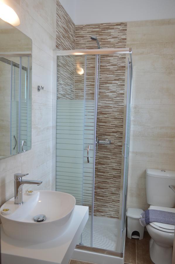 Gennadi Gardens Exclusive Apartments Luaran gambar