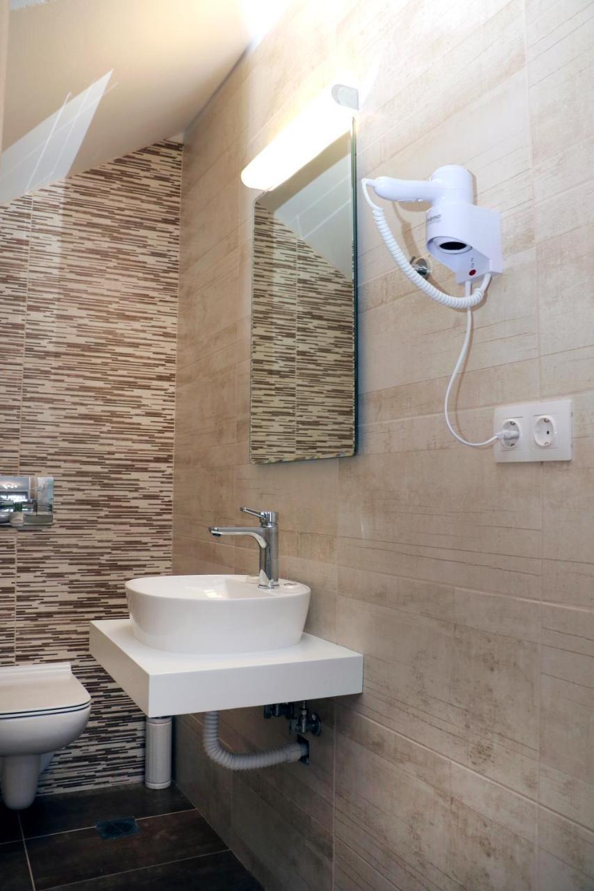 Gennadi Gardens Exclusive Apartments Luaran gambar
