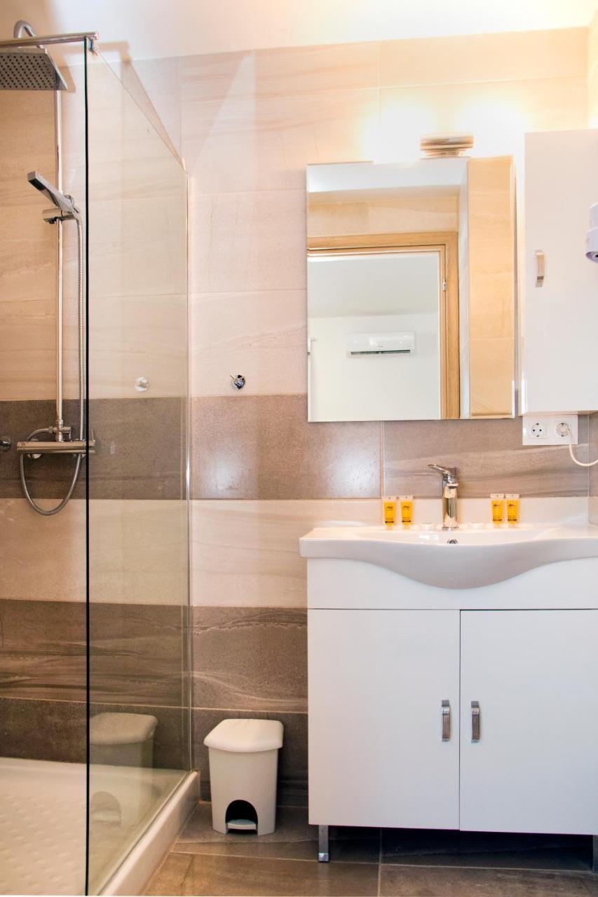 Gennadi Gardens Exclusive Apartments Luaran gambar